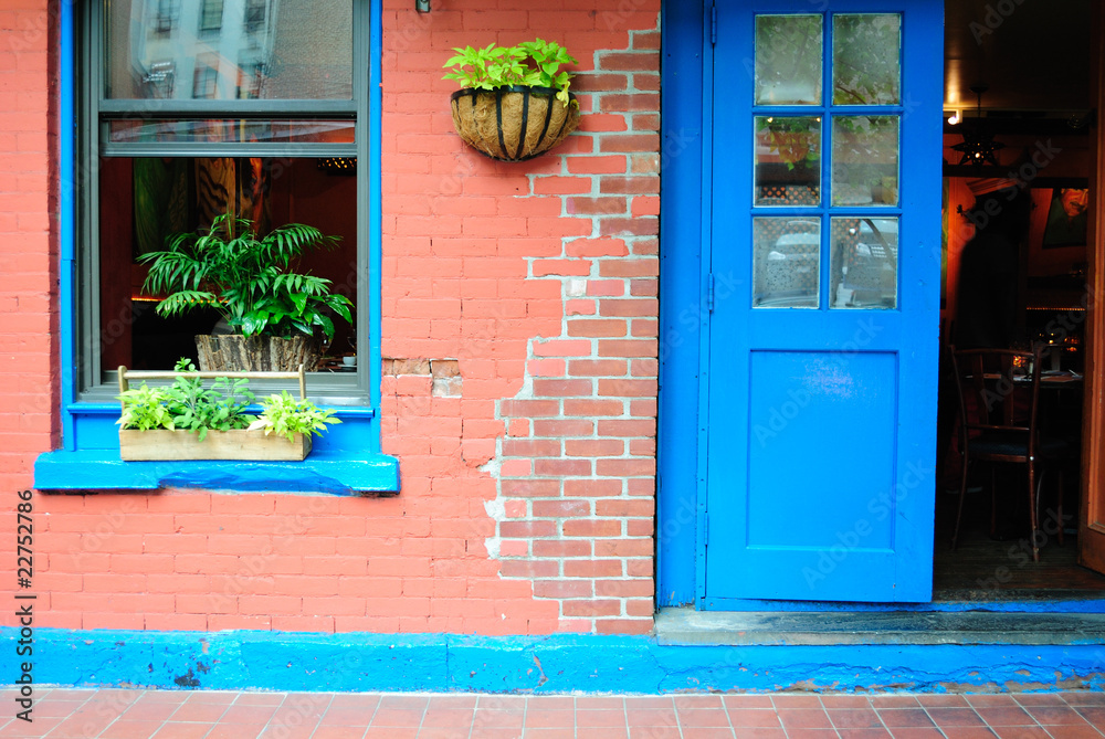 纽约市翠贝卡一家时尚咖啡馆的门面。