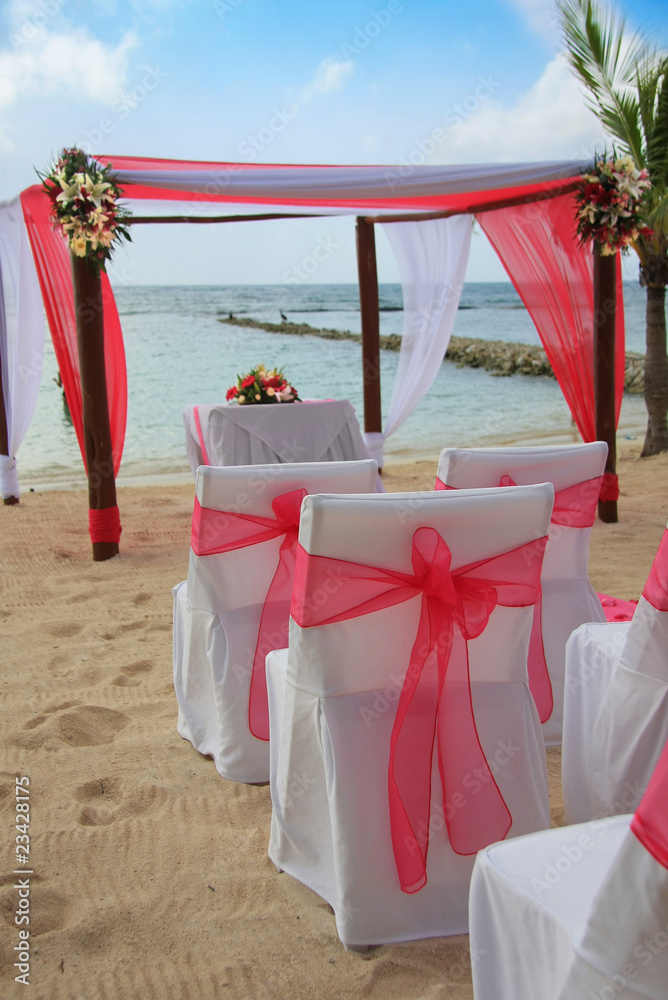 海滩婚礼。