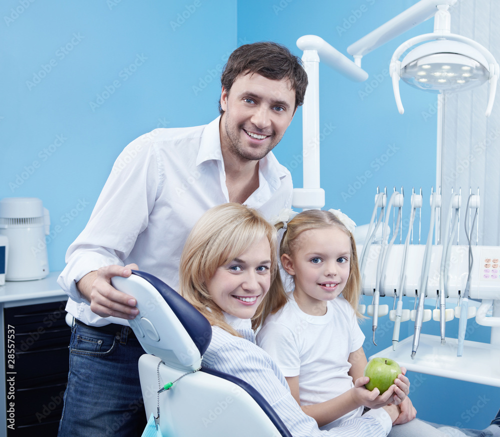 A happy family dentistry