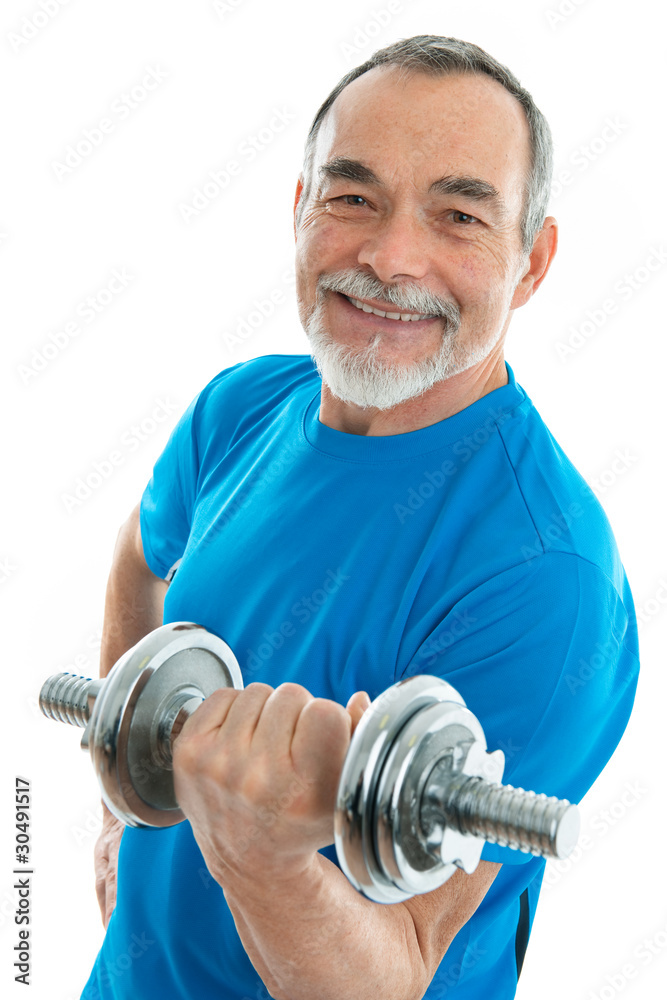 老年男子在健身房锻炼时举重
