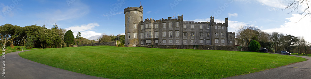 爱尔兰西部豪华德罗莫兰城堡全景