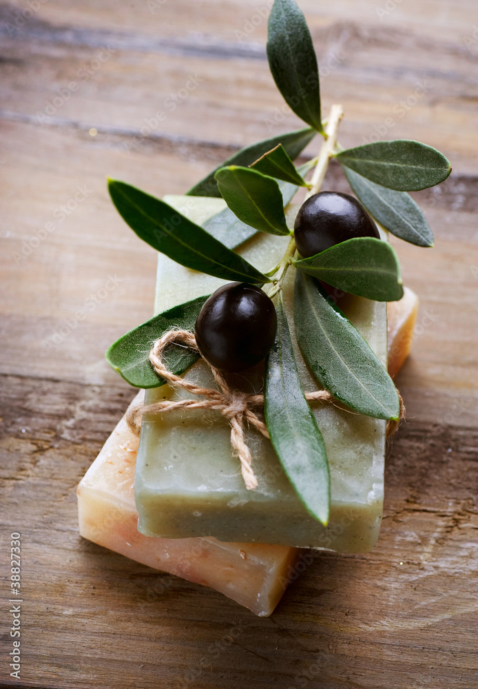 天然手工肥皂和橄榄