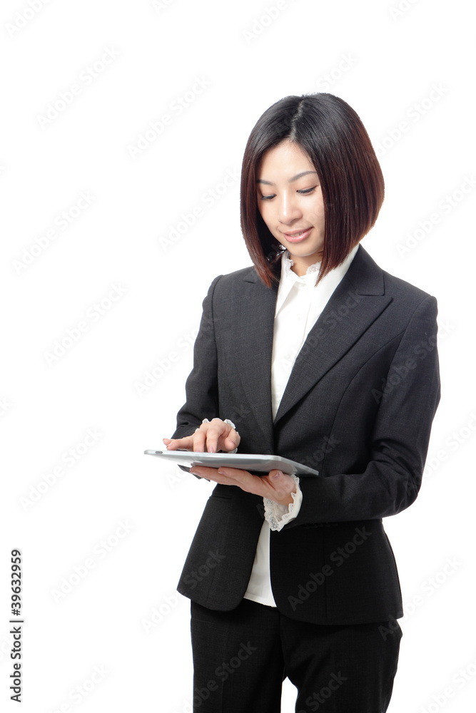 快乐商务女性使用平板电脑