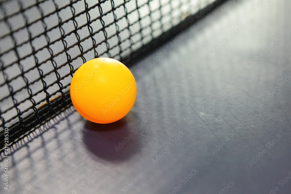 橙色乒乓球