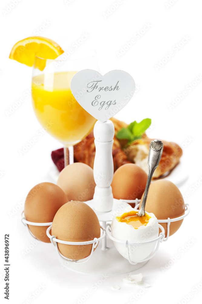 新鲜健康鸡蛋早餐