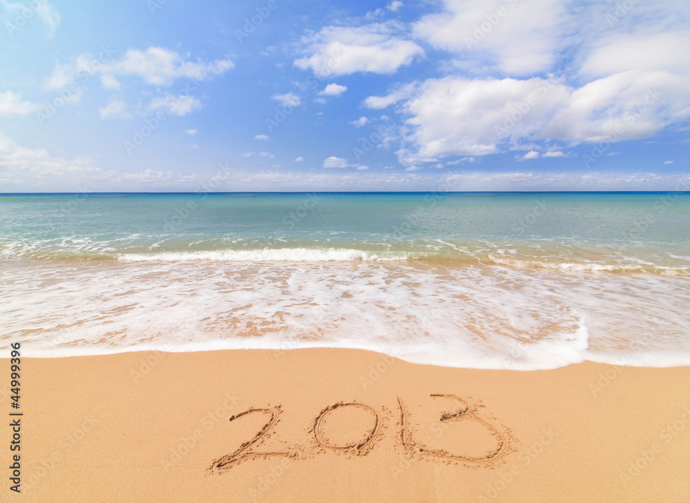 沙滩上的2013新年快乐