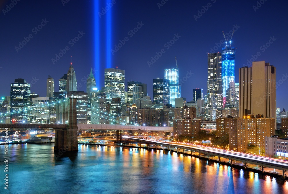 曼哈顿天际线和致敬之光