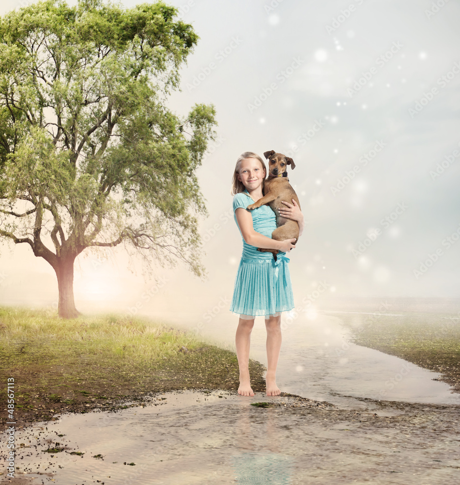 女孩在魔法溪抱着她的小狗