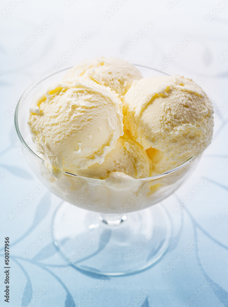 白香草冰淇淋