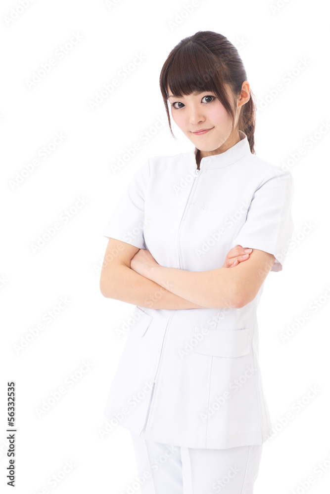 白人背景下的年轻亚洲护士