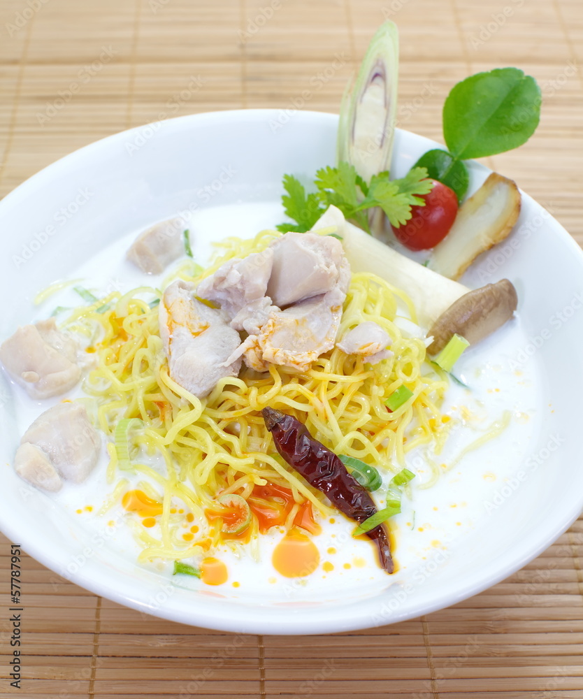 泰国菜，汤仁坤汤面