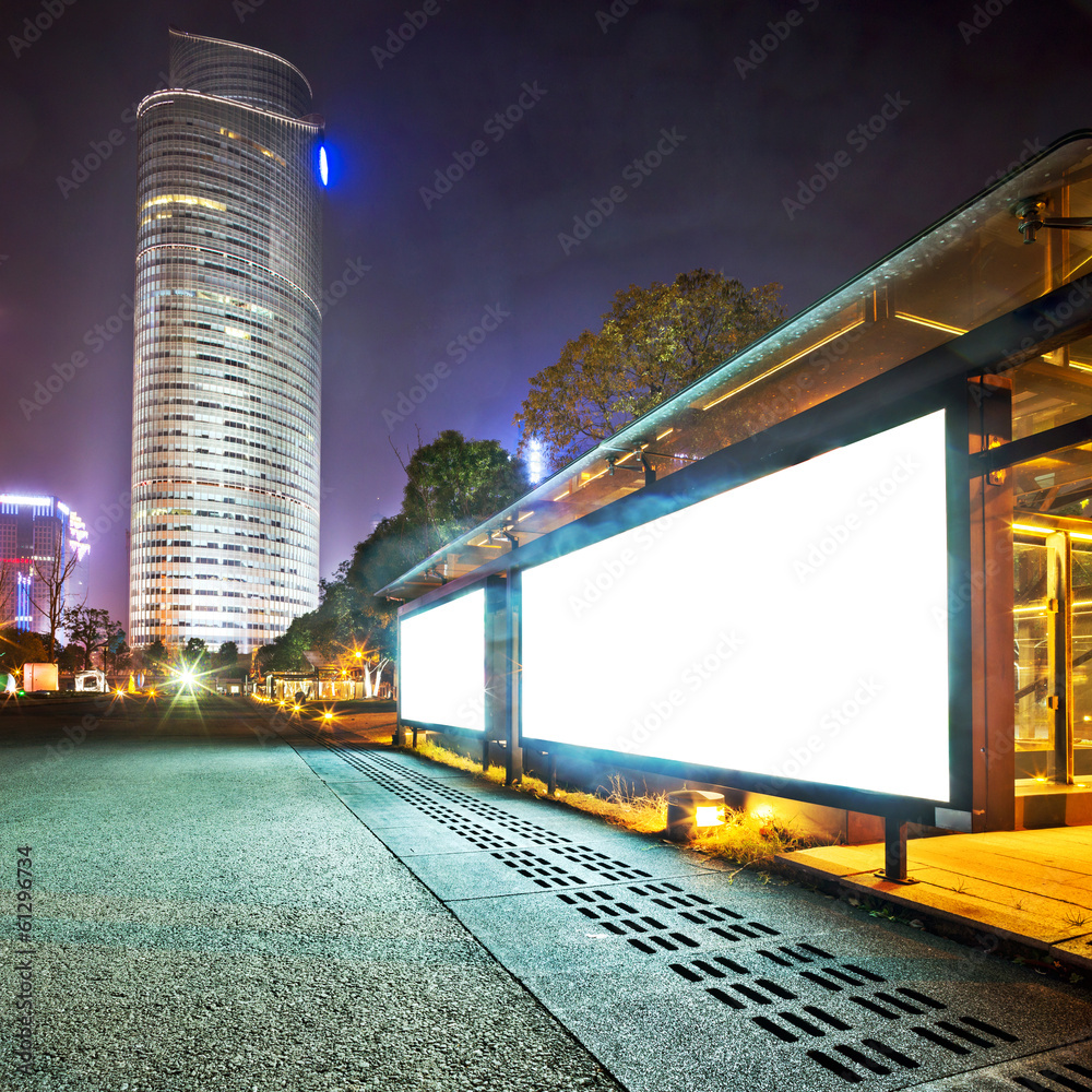 现代建筑的夜景