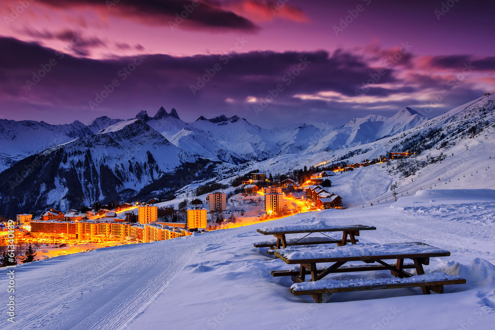 法国莱西贝勒阿尔卑斯山著名滑雪胜地