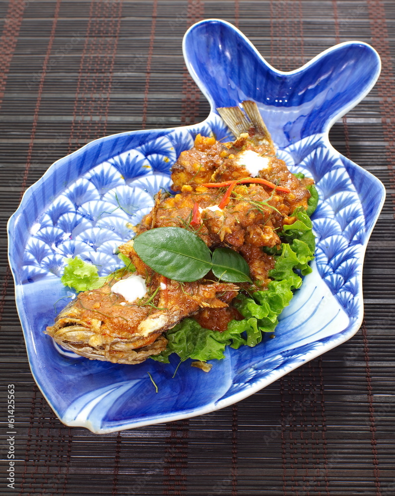 干咖喱鱼，泰国菜
