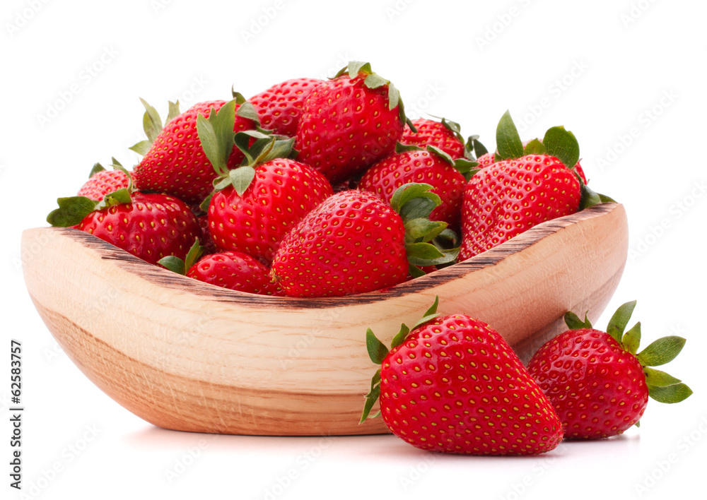 木制碗切口草莓