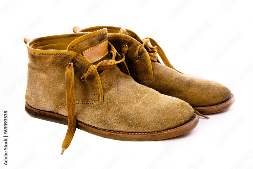 老式棕色靴子