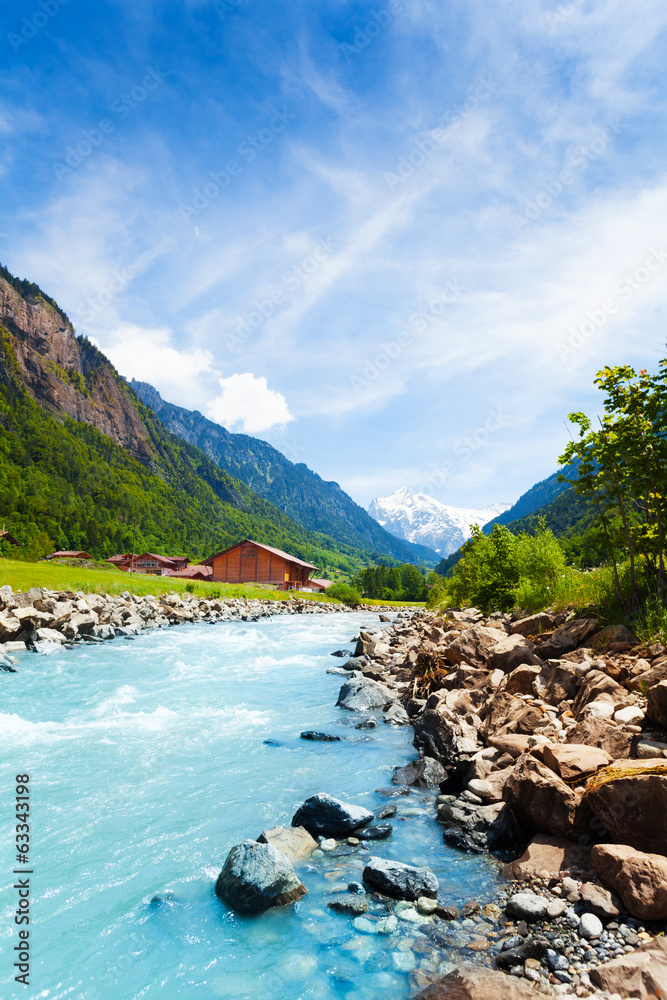 瑞士美丽的河流景观