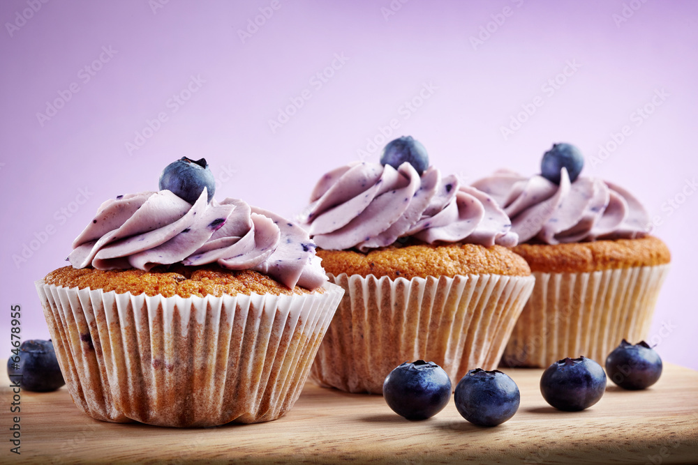 蓝莓纸杯蛋糕