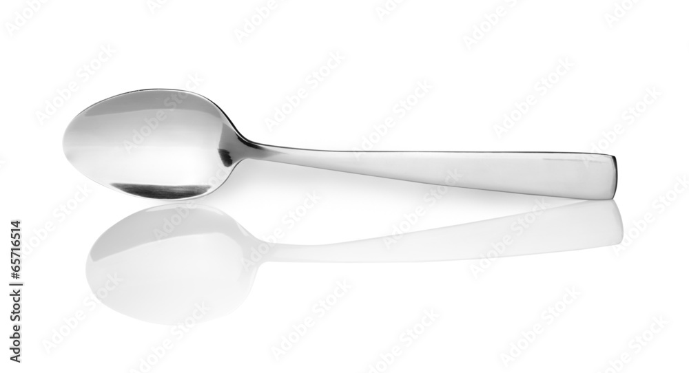 勺子隔离在白色背景上