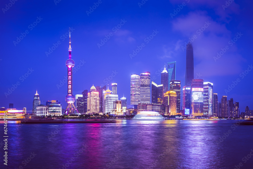 黄浦江上的中国上海