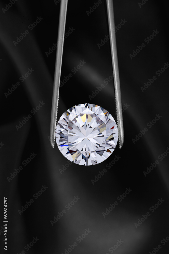 Diamond jewelry holding