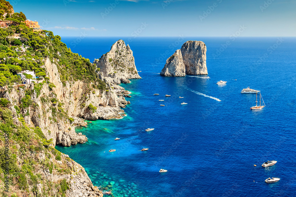 卡普里岛和法拉格里奥尼悬崖，意大利，欧洲