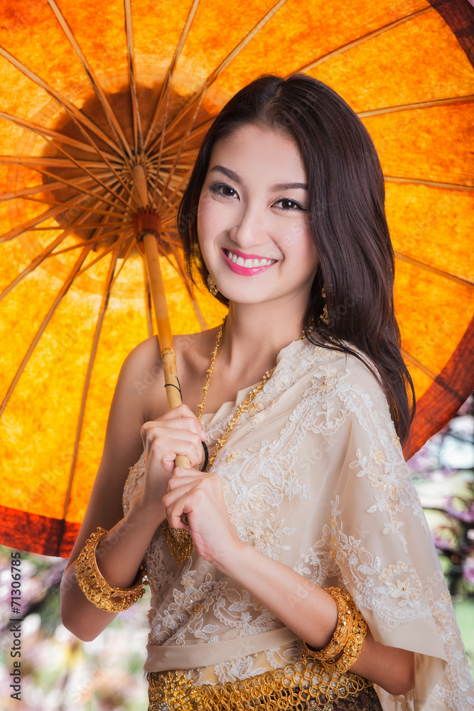 泰国年轻女士肖像