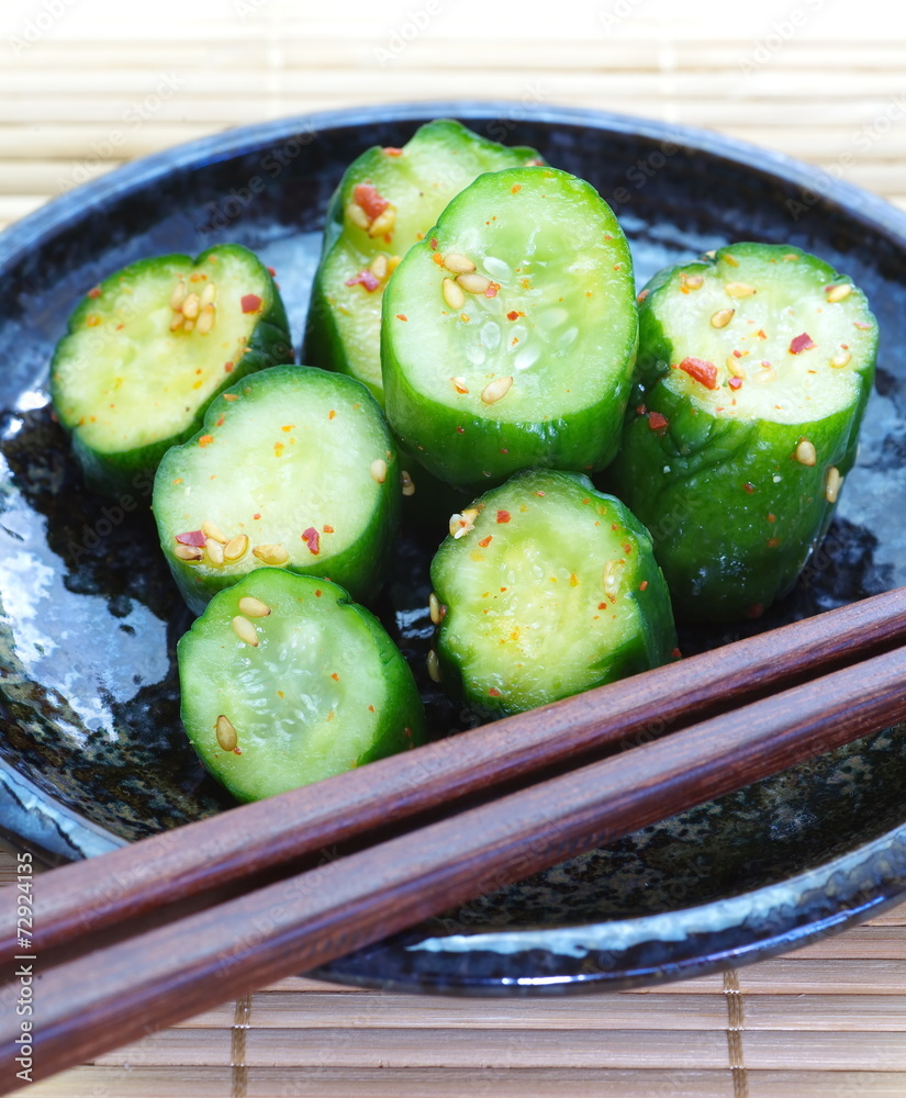 传统日本黄瓜泡菜