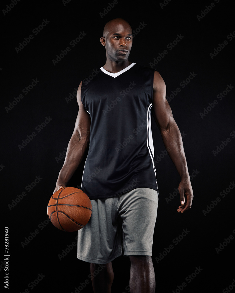 黑底篮球运动员肖像