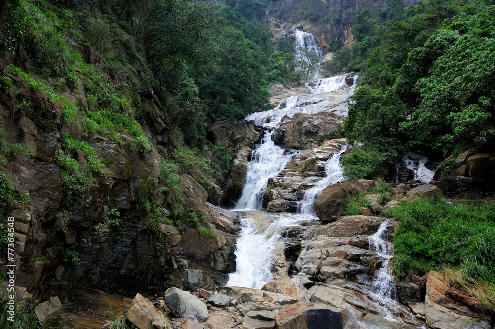斯里兰卡美丽的瀑布
