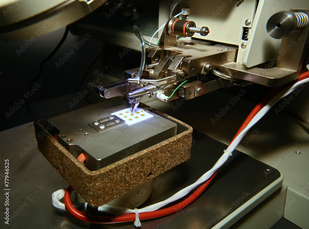 显微镜用于控制芯片