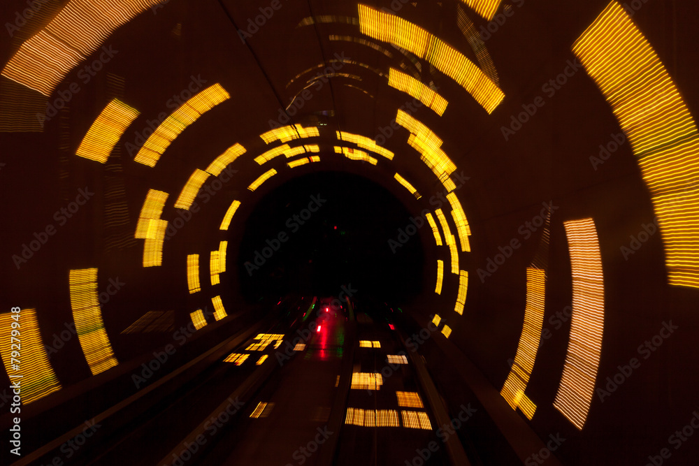 未来超高速隧道交通模糊运动