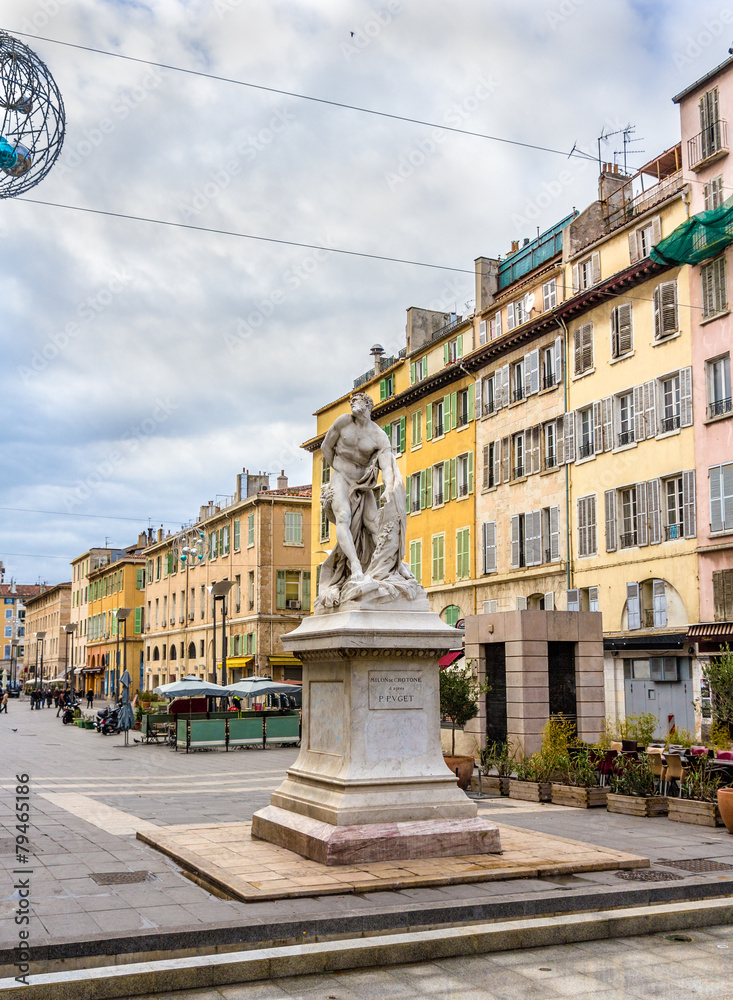 法国普罗旺斯马赛的皮埃尔·普吉雕像