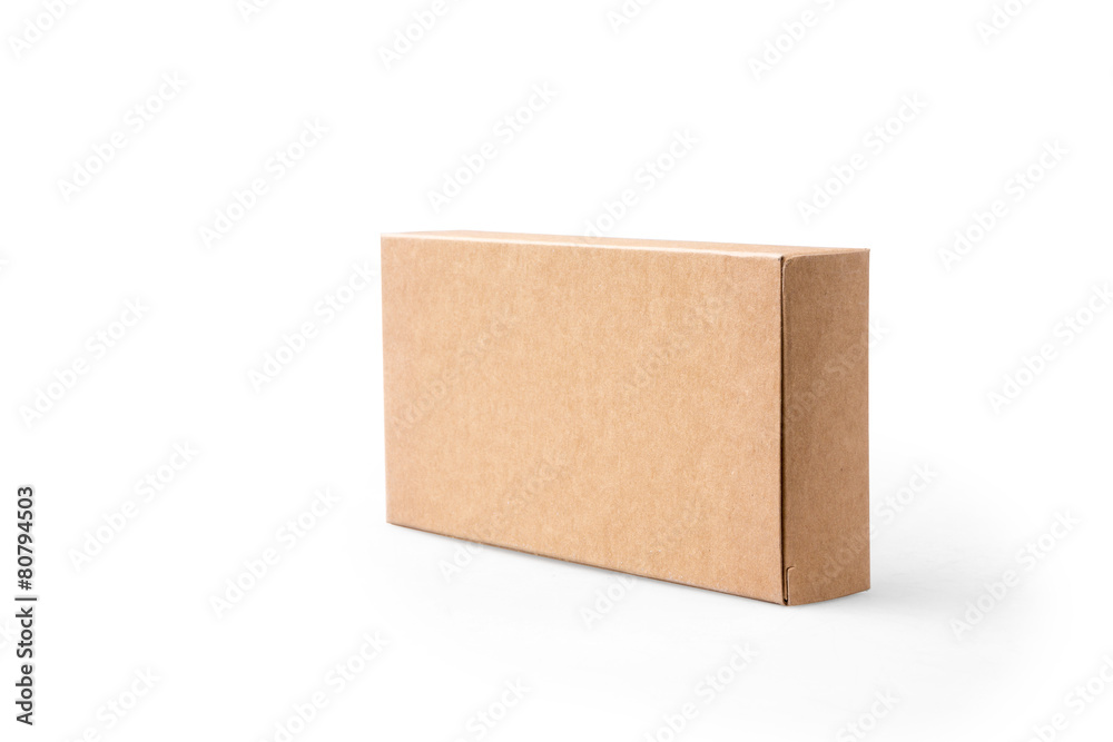 隔离背景下的棕色包装盒