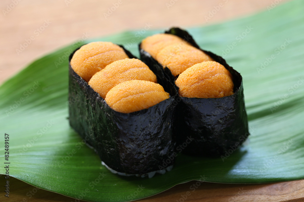 日本海胆寿司，uni gunkamaki