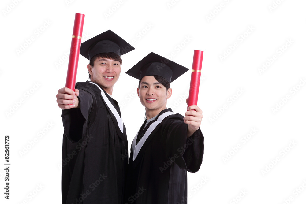 两个快乐的毕业生