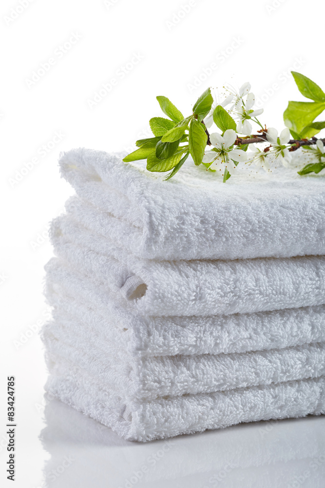 一叠白毛巾