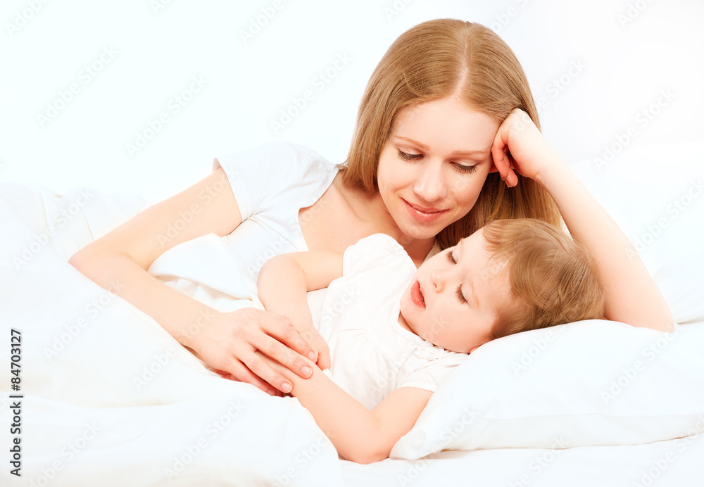 幸福家庭母婴同床共枕