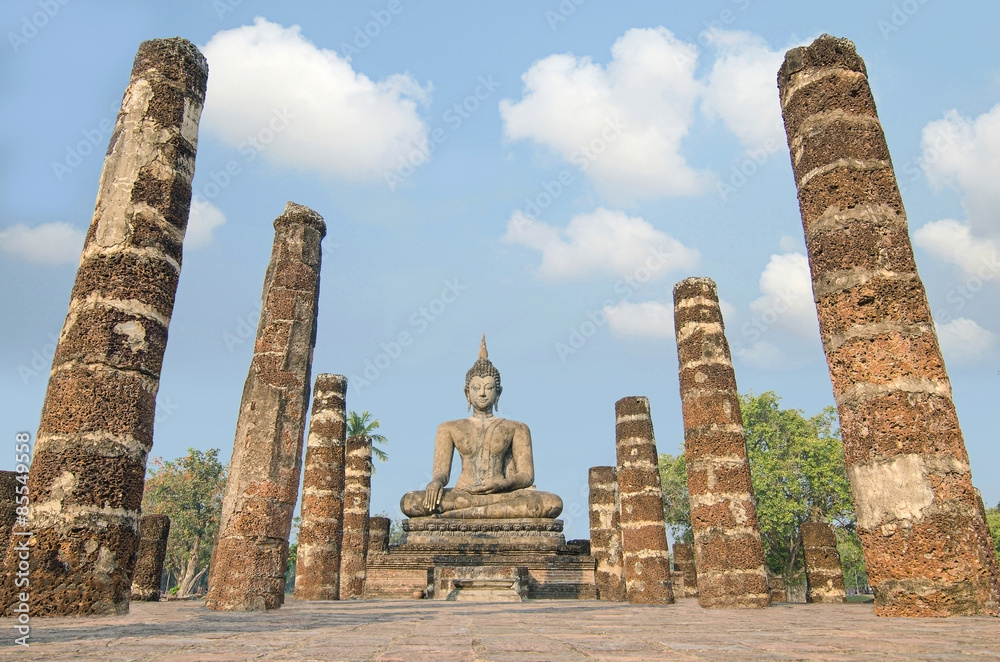 泰国素可泰历史公园摩诃寺佛像