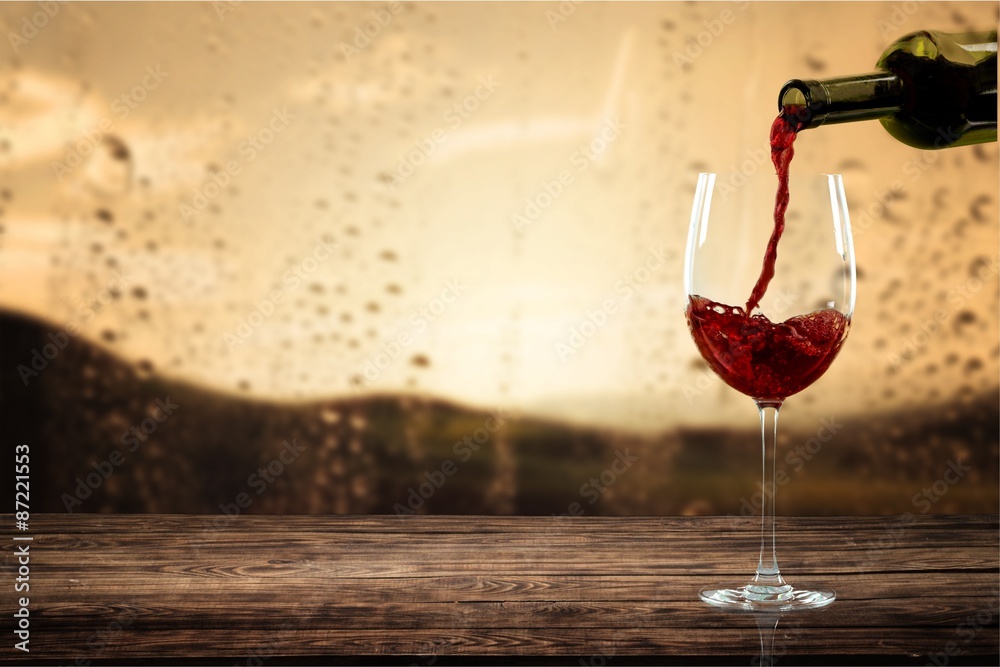 葡萄酒，玻璃杯，红色。