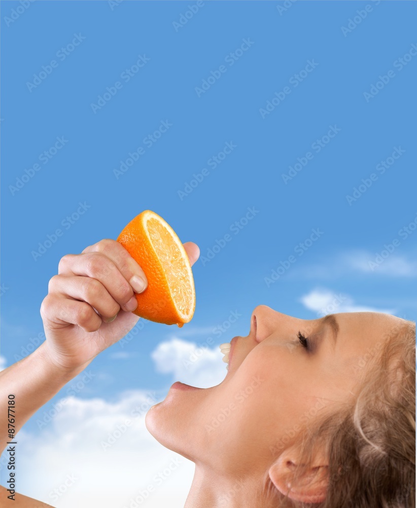 果汁，橙色，女性。