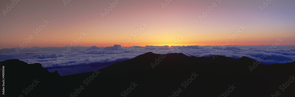 夏威夷毛伊岛哈雷卡拉火山山顶日出