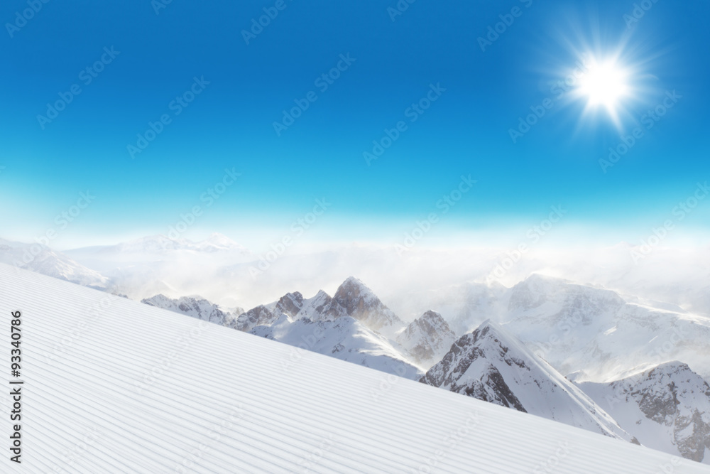 山中滑雪坡
