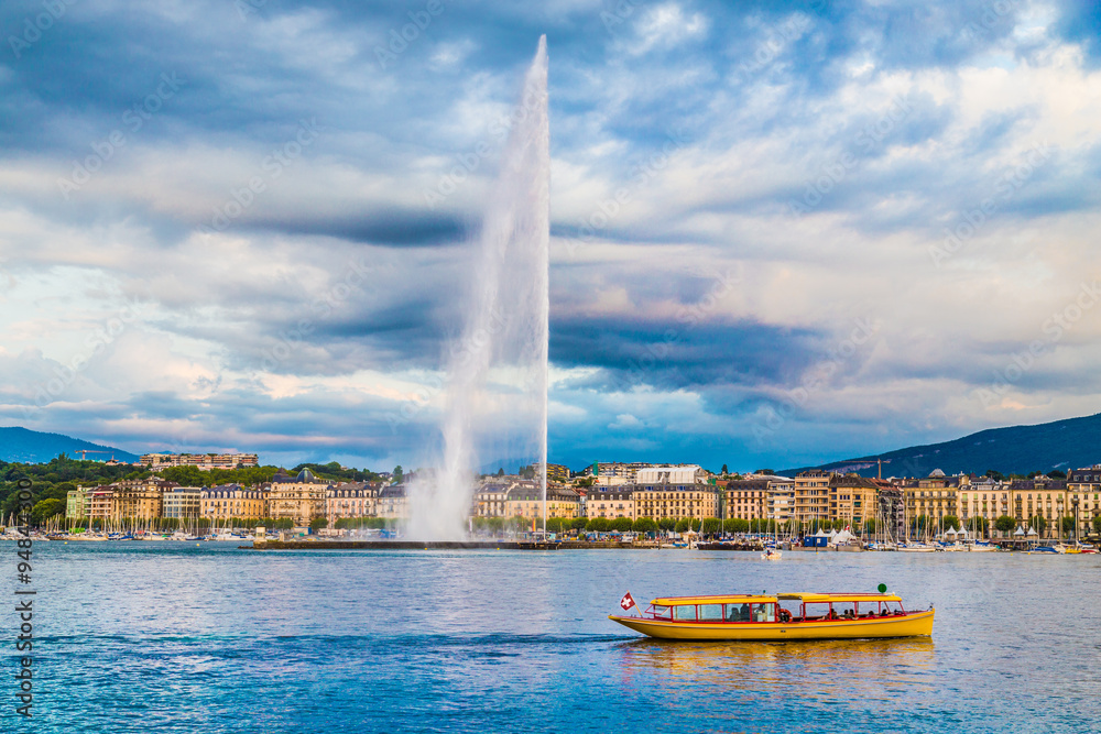 瑞士日内瓦市著名的Jet dEau喷泉