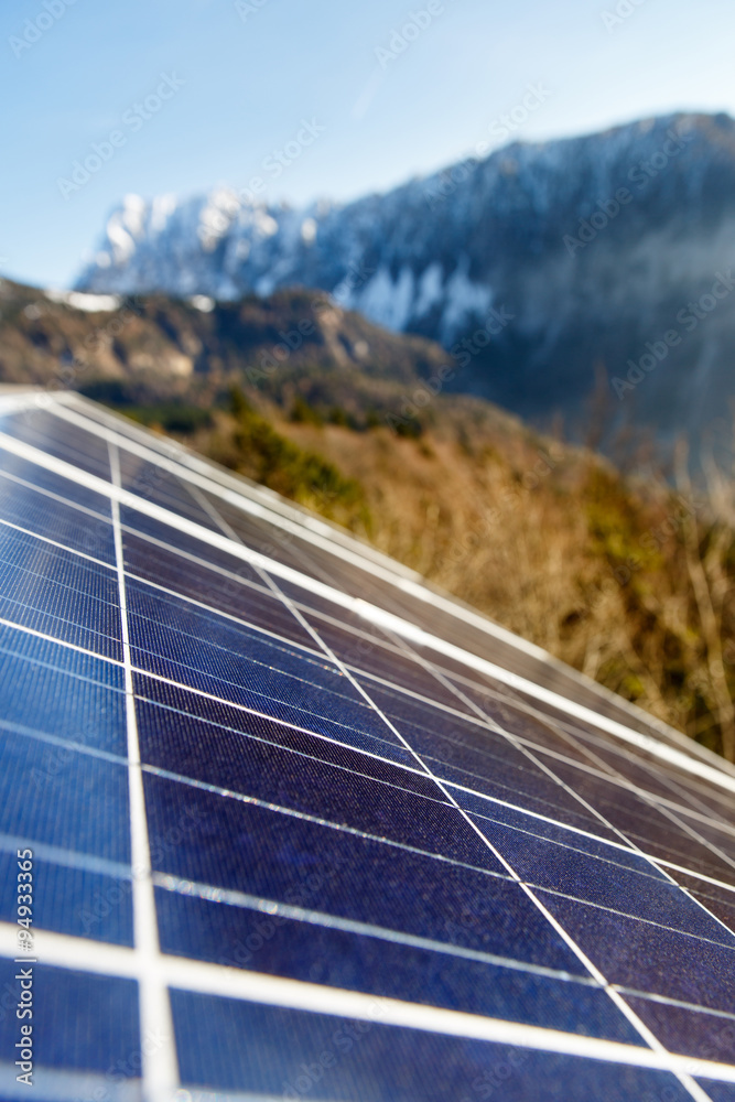 山地自然区光伏太阳能电池板