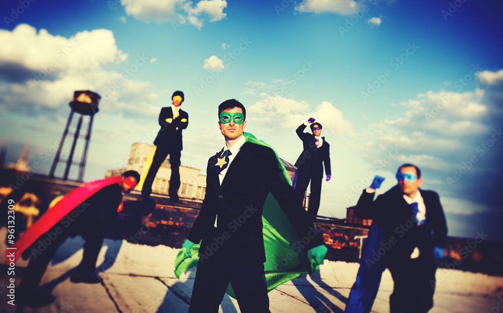 超级英雄商务人士企业团队天际线概念