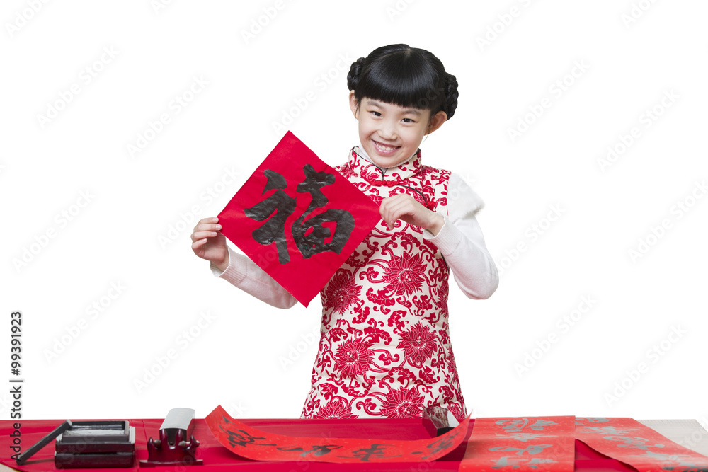 快乐的女孩与傅一起庆祝中国新年