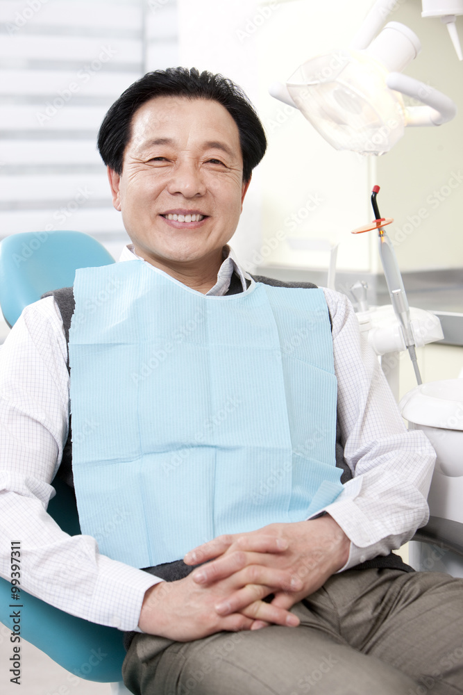Senior patient in dental clinic