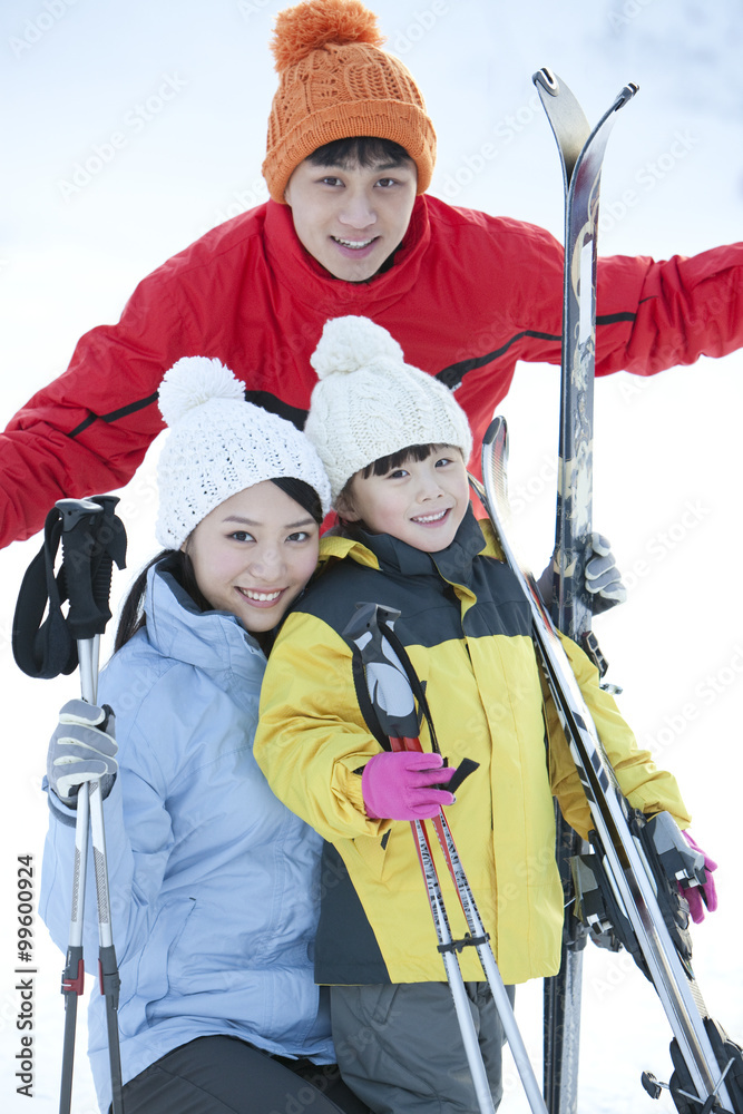 全家去滑雪