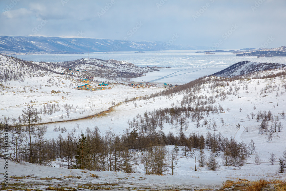 贝加尔湖附近的西伯利亚景观。